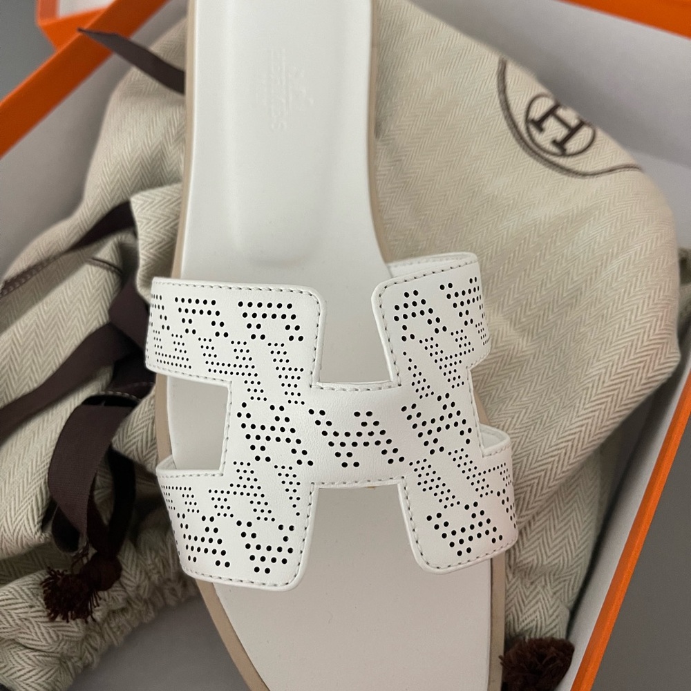 Brand new Hermes Oran sandals